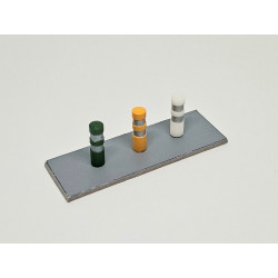 LTA019 : Lot de 4 bornes signalétiques